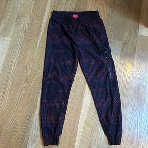 Nike running joggers size small